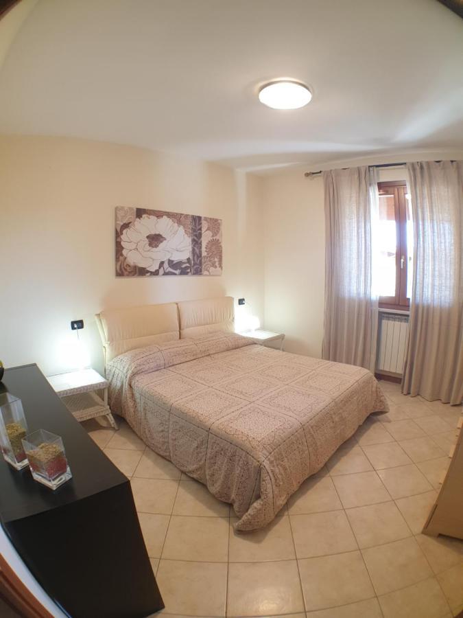 La Fenice Holiday Apartment Manerba del Garda Buitenkant foto
