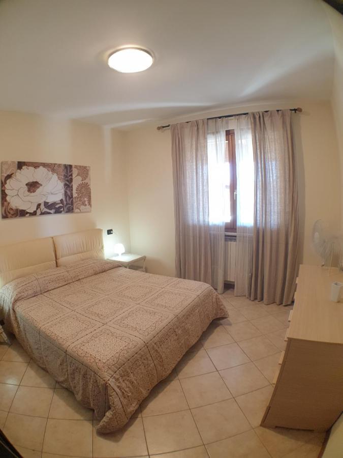 La Fenice Holiday Apartment Manerba del Garda Buitenkant foto