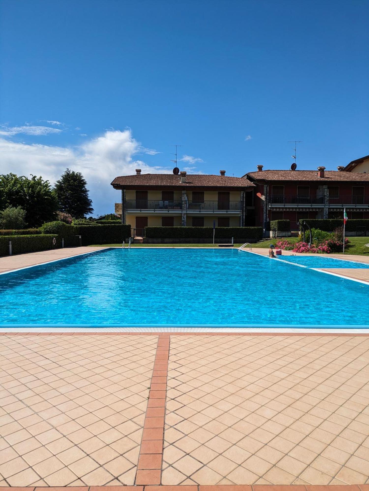 La Fenice Holiday Apartment Manerba del Garda Kamer foto