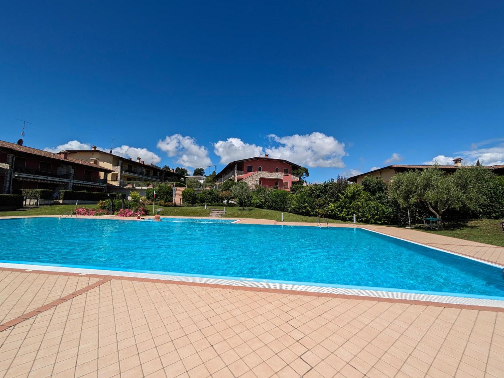 La Fenice Holiday Apartment Manerba del Garda Kamer foto